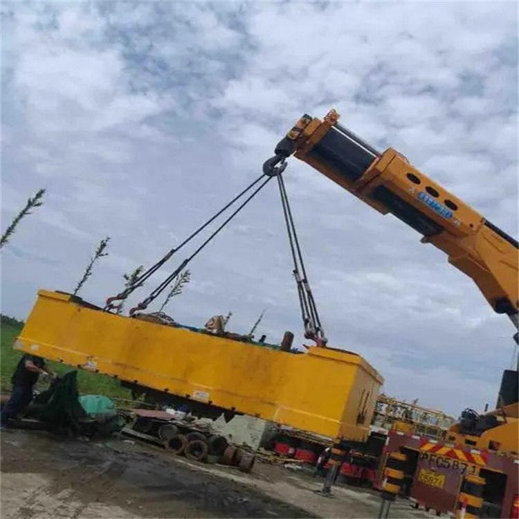 汉阳随车吊吊集装箱怎么吊